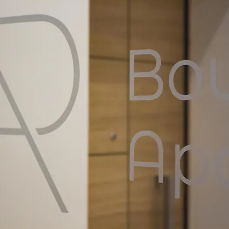 Ar Boutique *